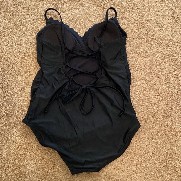 Maternity swimsuit - Picture 4 of 11